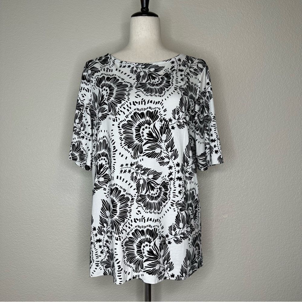 Chico’s Floral Spectrum Advance Elbow Sleeves Top